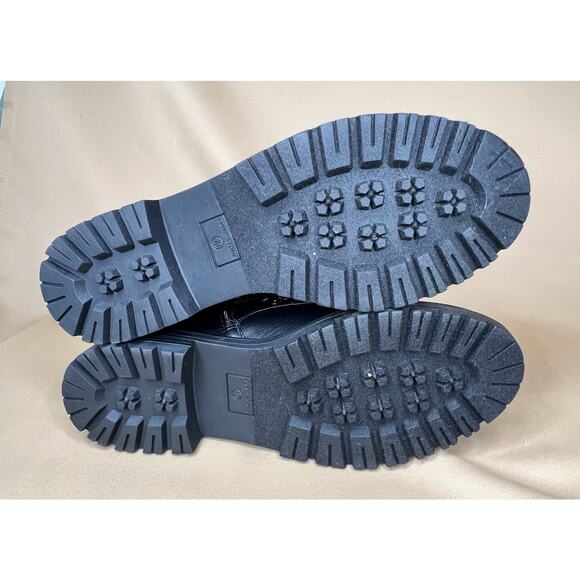 Sun + Stone Orlenaa Cold Weather Bootie with faux fur trim 10 New df1 - Picture 9 of 9